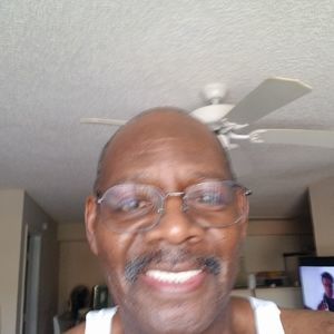 Meet your Posher, Larry